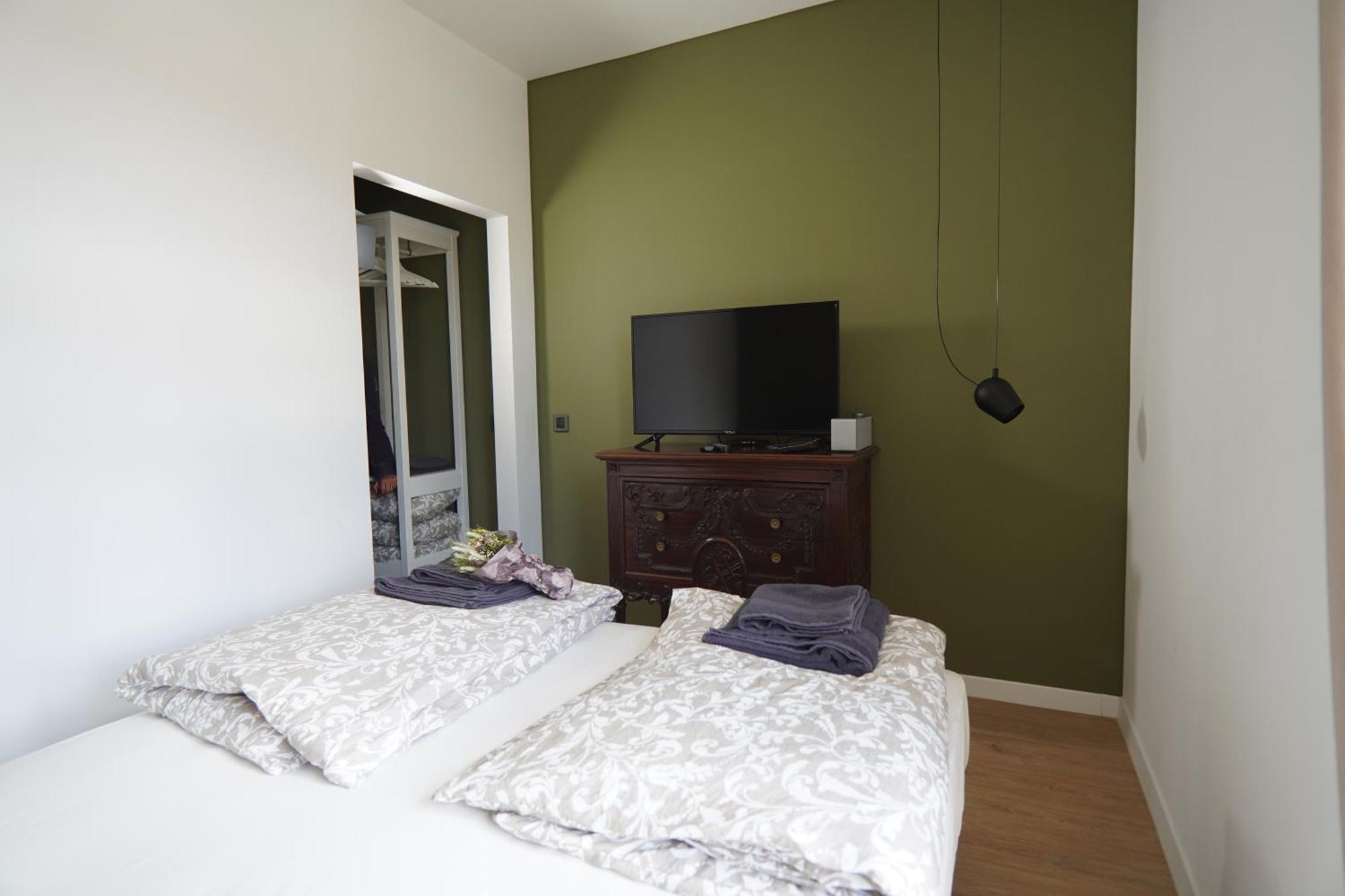 New G&p - Free Parking Apartment *