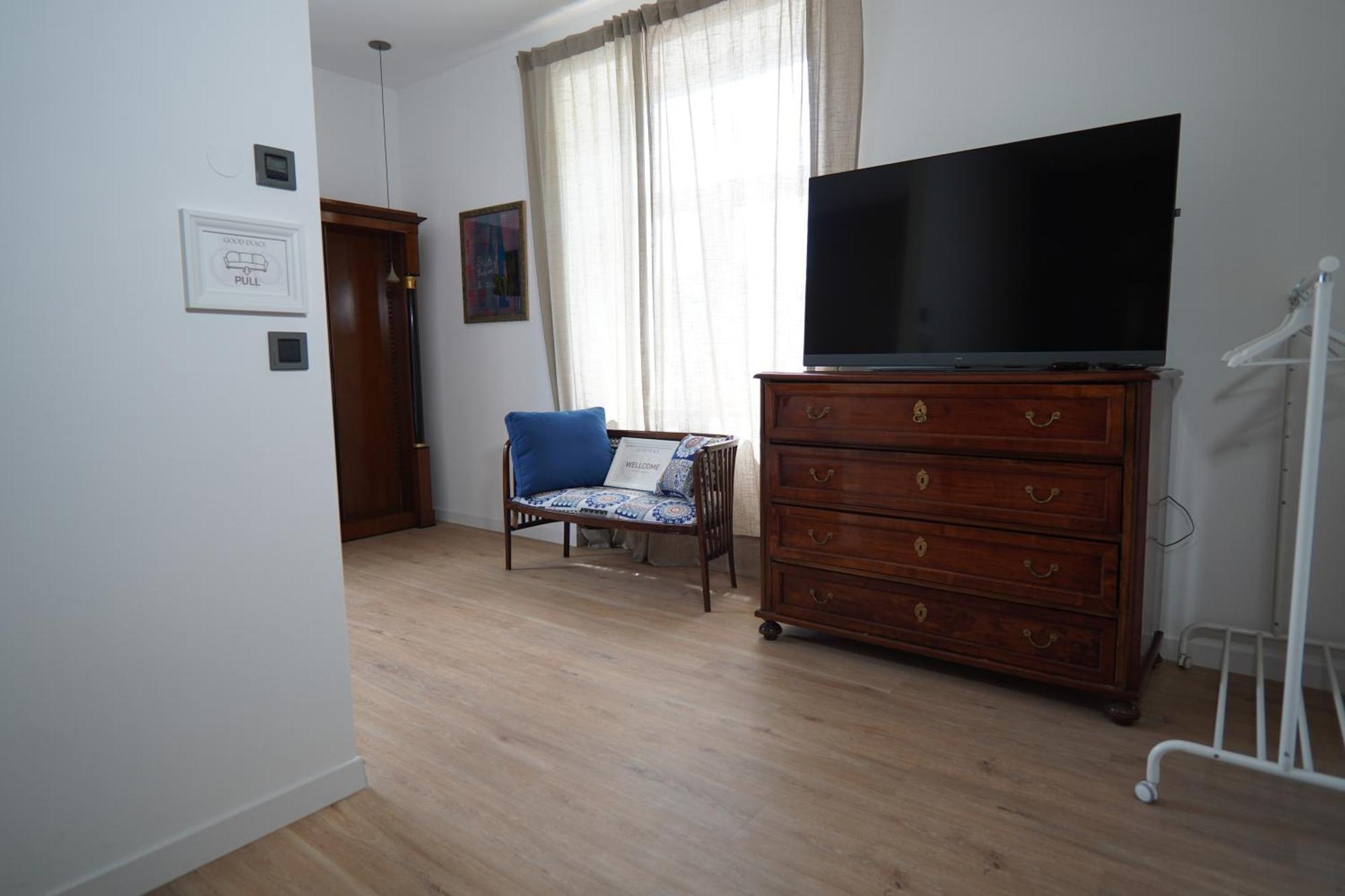 New G&p - Free Parking Apartment